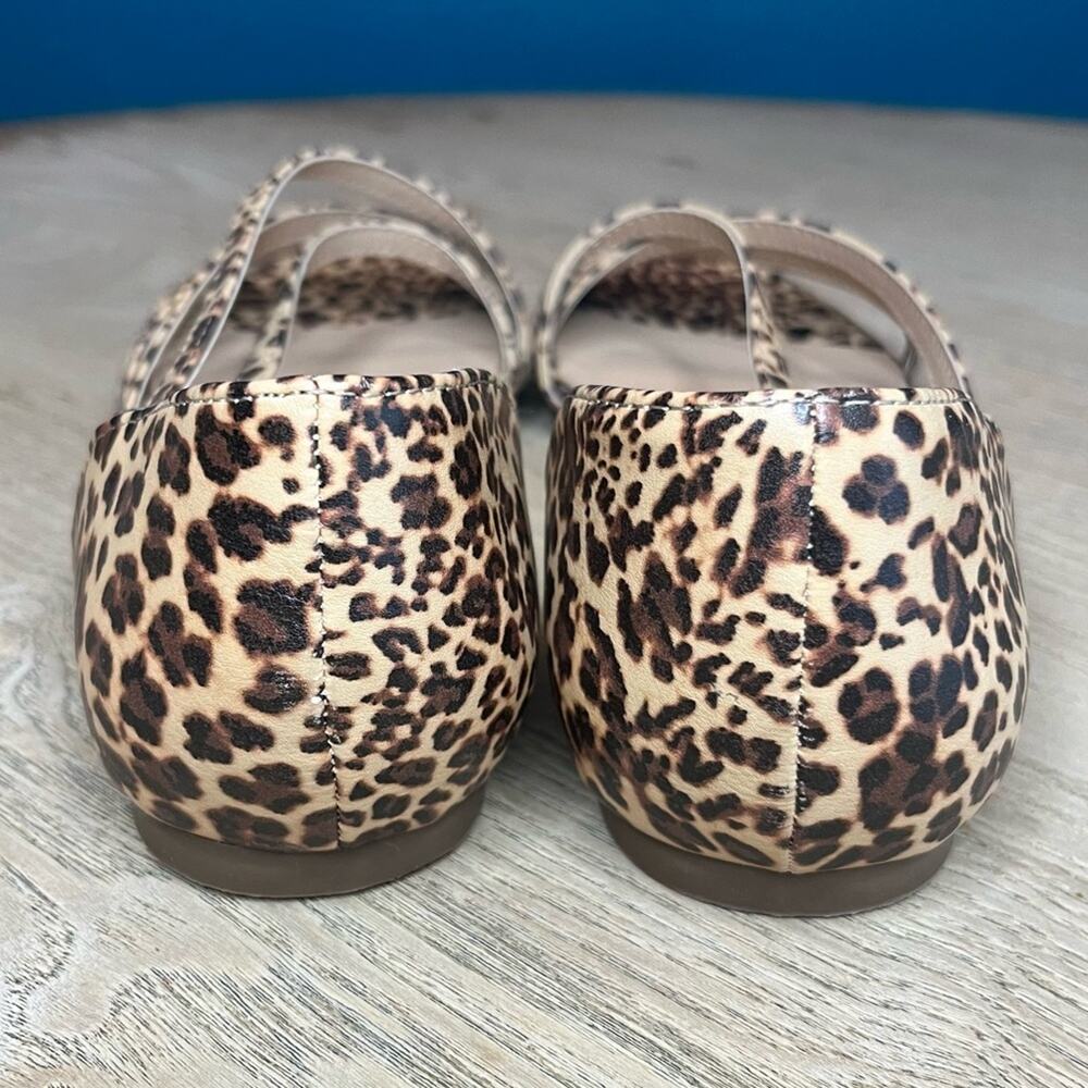 Journee Collection Leopard Print Dorsay Divina Flat Sandals Size 8 - Picture 3 of 7